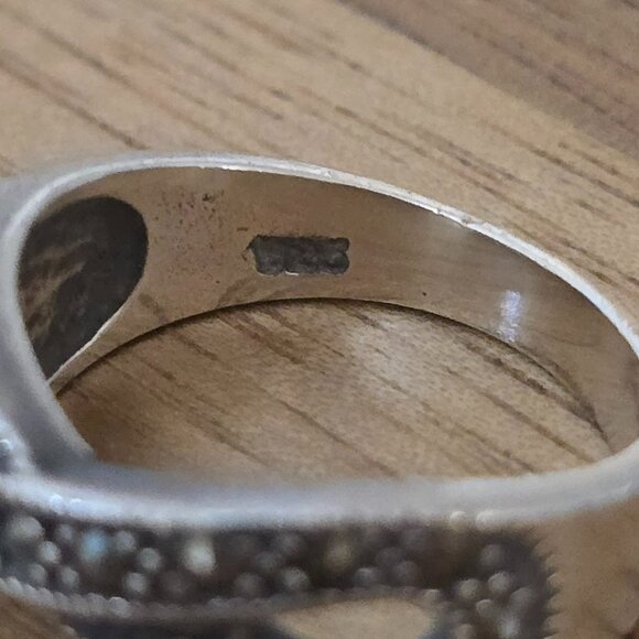 Sterling Silver and Hematite Infinite Ring Size 5 3/4 - Picture 3 of 3